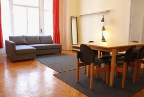 Big Apt in the Center with Balcony & AC